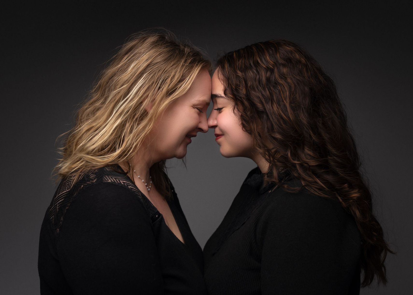 Coralie at Anaïs les Lot'oises restaurant Bagnac sur Célé